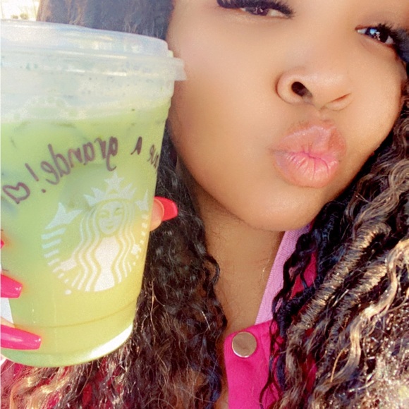 Meet your Posher, Sheeka - Picture 2 of 4